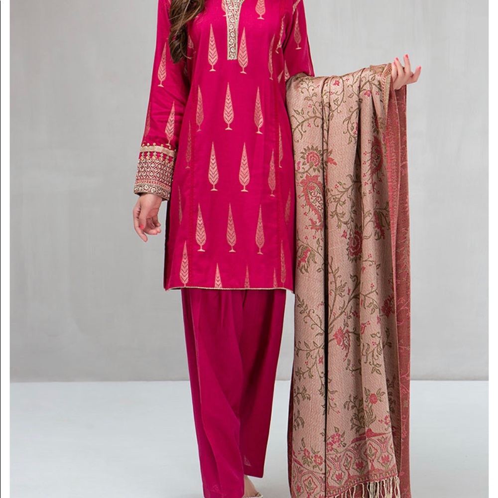 Shawl suit